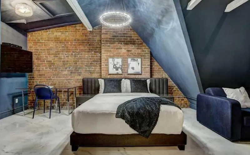 1595 Dr Peinfeld By Ellegancia Otel Montréal